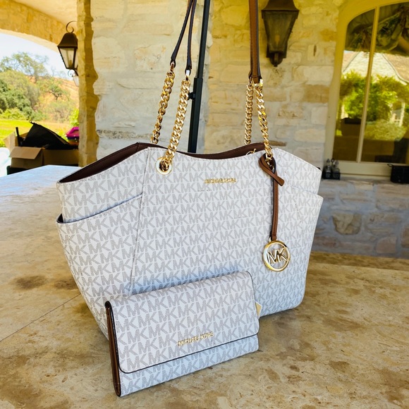 NWT Michael Kors jet set handbag&wallet vanilla - Picture 2 of 16